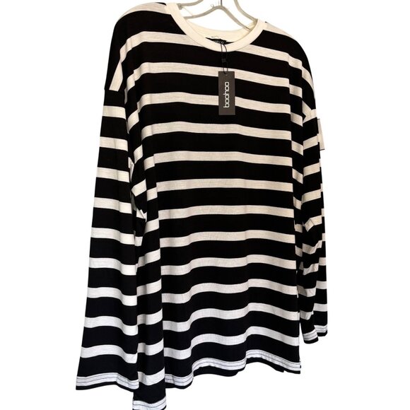 NWT Boohoo Womens Top Black & White Stripes Size UK 14/US 10 Poly + Viscose Soft - Picture 1 of 12